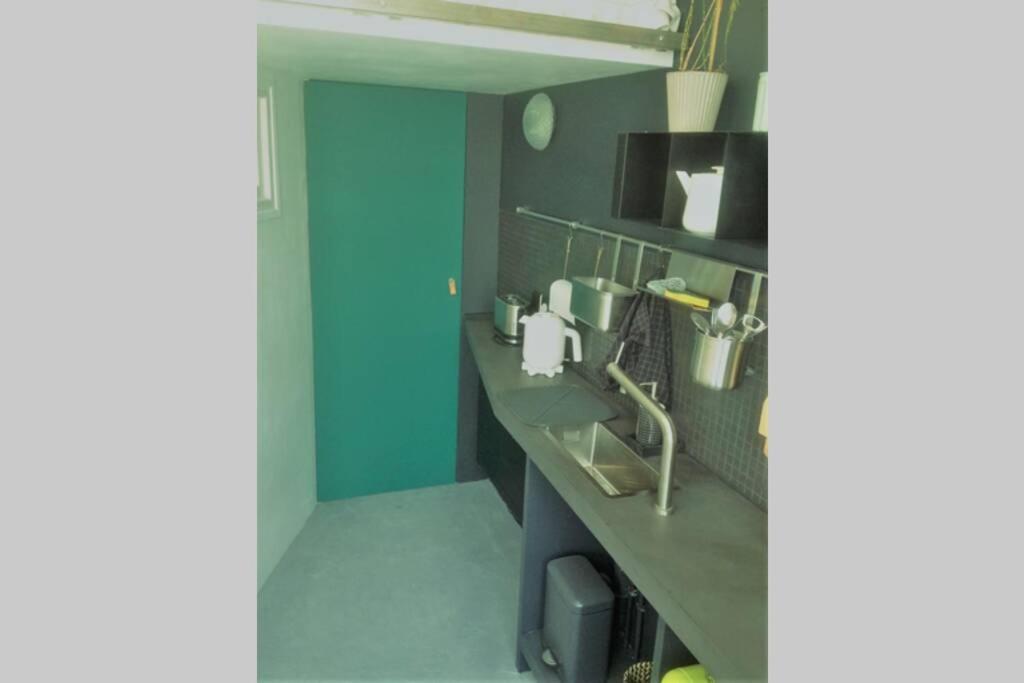 Small Arty Studio Menilmontant Paris Ngoại thất bức ảnh